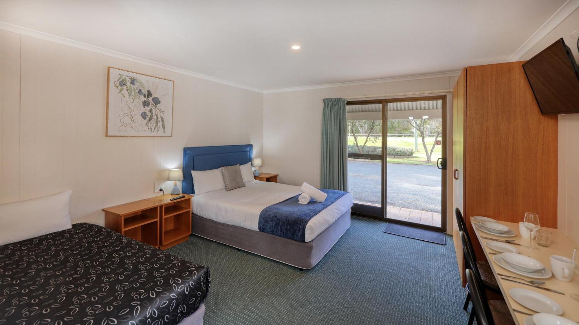 Deniliquin Riverside Caravan Park المظهر الخارجي الصورة