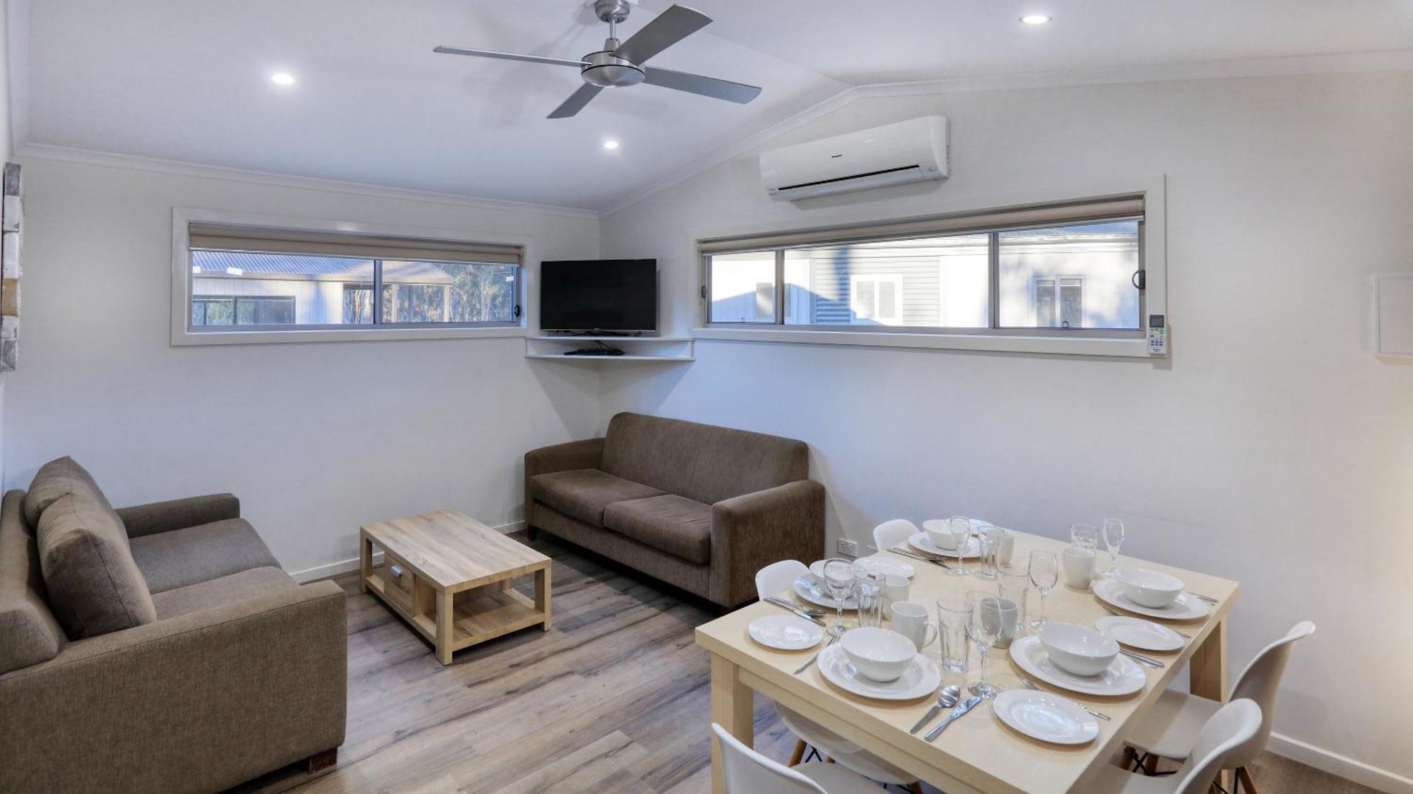 Deniliquin Riverside Caravan Park المظهر الخارجي الصورة