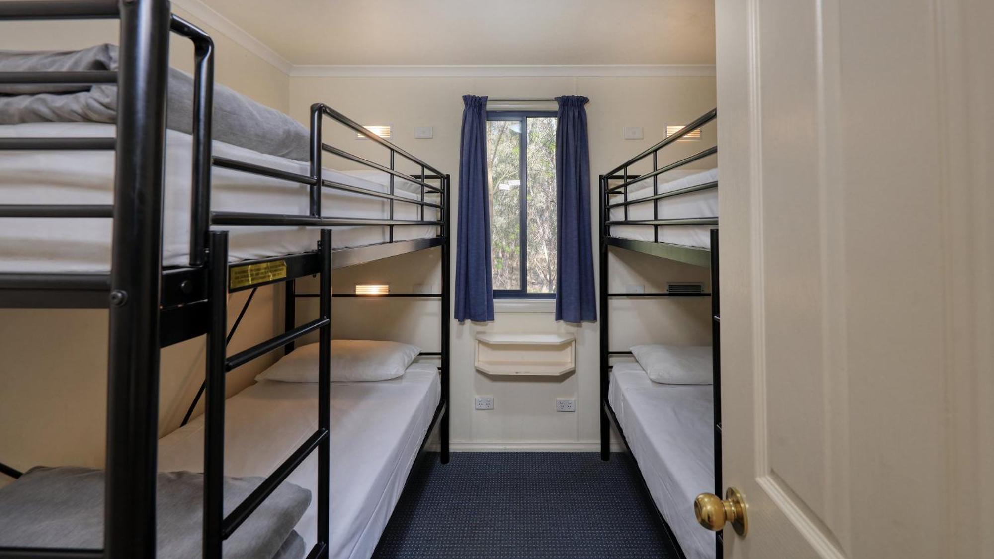 Deniliquin Riverside Caravan Park المظهر الخارجي الصورة