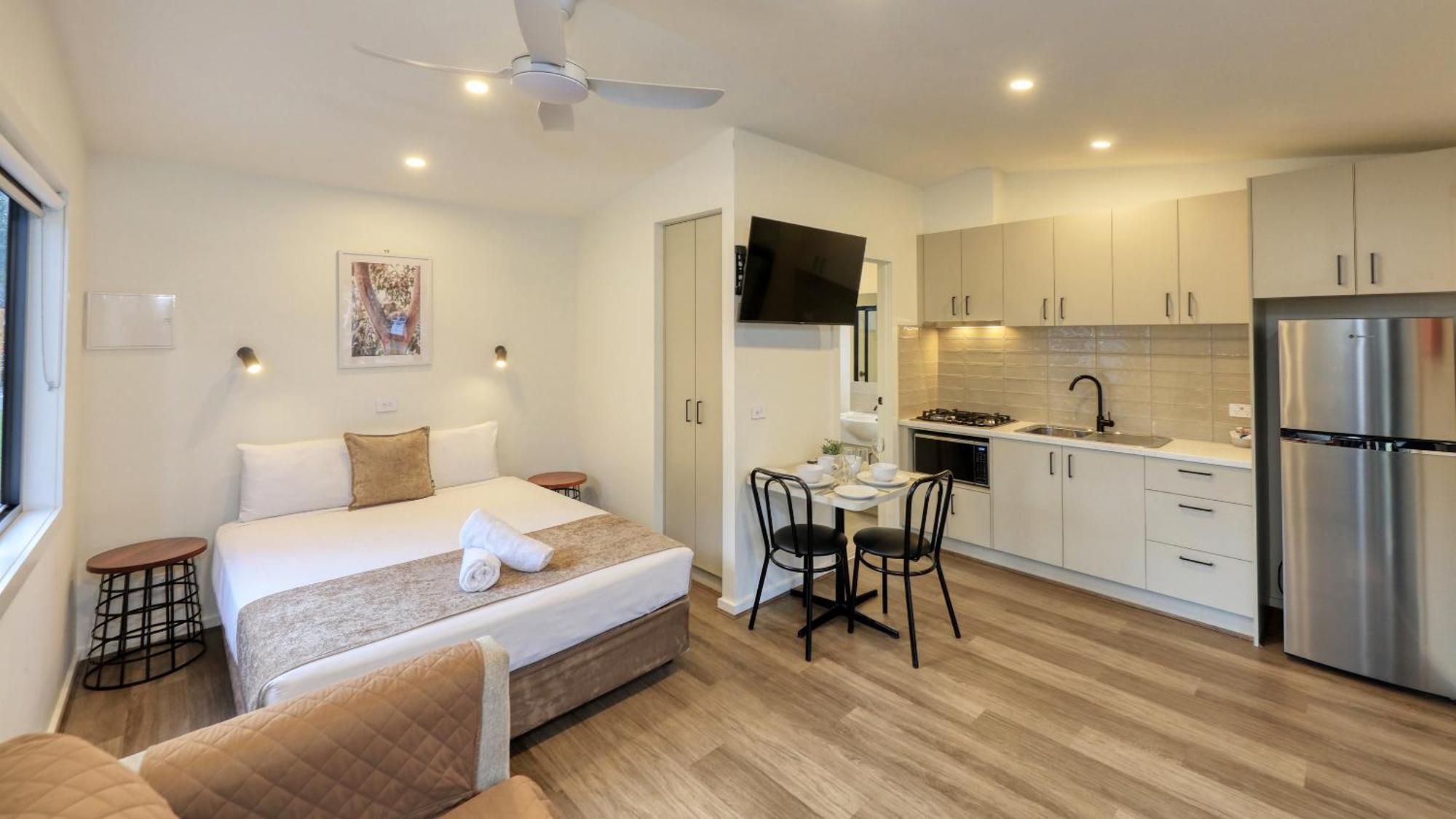Deniliquin Riverside Caravan Park المظهر الخارجي الصورة